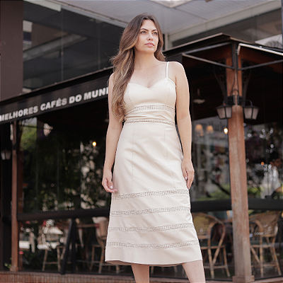 Vestido Couro Pelica Camadas Perfurado Off White - Karine Daher