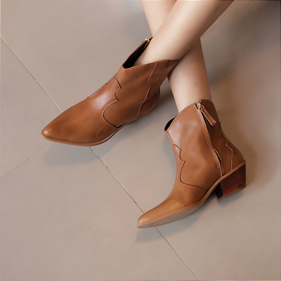 Bota Giovana Western Caramelo - Karine Daher
