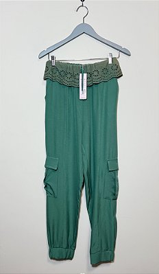 Calça cargo guipir verde Delight - tam P