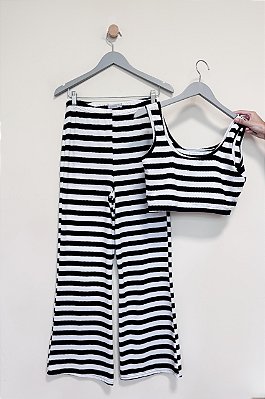 Conjunto listrado Romantico tam M