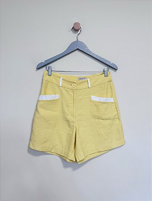 Short amarelo manteiga - Tam M