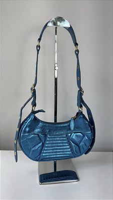 Bolsa meia lua azul metalizado Luiza Barcelos