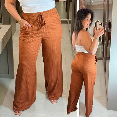 Calça Pantalona Canelada Veronica Terra Cota Plus Size