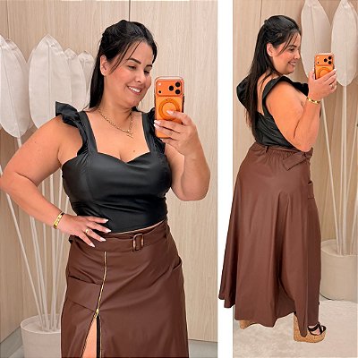 Cropped Corino Flavia Preto Babado Plus Size