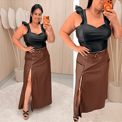 Cropped Corino Flavia Preto Babado Plus Size