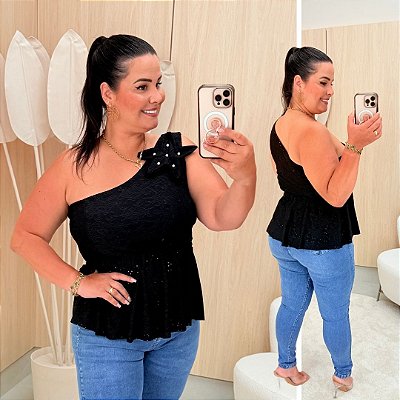 Blusa Bata Estrela Suzi Preta Plus Size