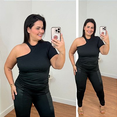 Blusa Canelada Nula Preta Plus Size