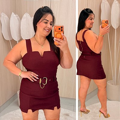 Macaquinho Vip Short Saia Vinho Plus Size