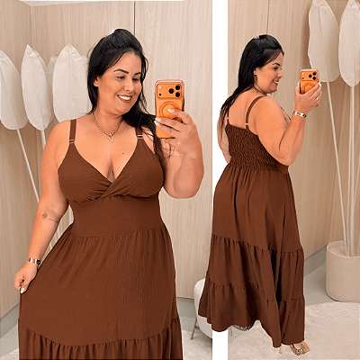 Vestido Alça Farm Liso Marrom Plus Size