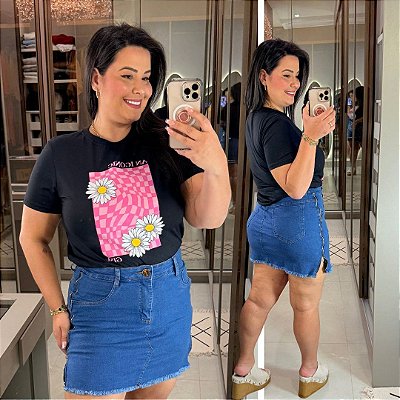 T shirt Algodão Margarida Preta Plus Size