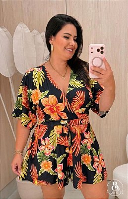 Macaquinho Nina Tropical Flores Preto Plus Size