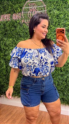 Cropped Ciganinha Vip Estampado Azul e Branco Plus Size