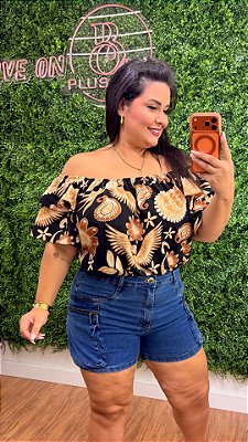 Cropped Ciganinha Vip Estampado Preto e Bege Plus Size