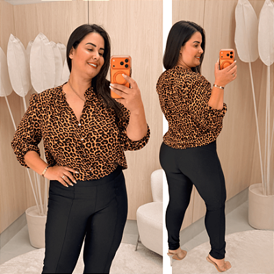 Blusa Manga Botão Onça Sabrina Plus Size