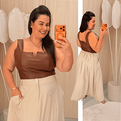 Cropped Laura Corino Marrom Plus Size