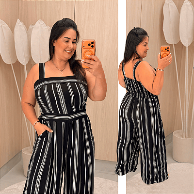 Macacão Pantalona Iria Preto Listra Plus Size