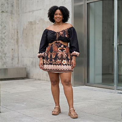 Macaquinho Pamela Manga Pássaros Plus Size