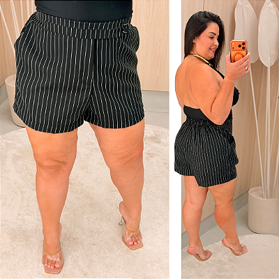 Short Alfaiataria Lia Risca de Giz Preto Plus Size
