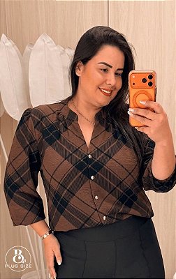 Blusa Manga Botão Sabrina Marrom Xadrez Plus Size