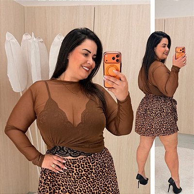 Blusa Tule Manga Longa Marrom Plus Size