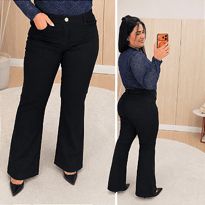 Calça jeans Awa Suze Flare Preta Plus Size