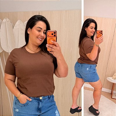 T shirt Básica Lisa Marrom Plus Size