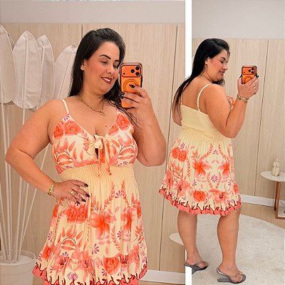 Vestido Curto Jeni Floral Rosa Plus Size