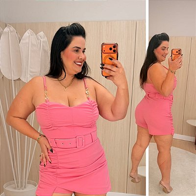 Macaquinho Essência Rosa Plus Size