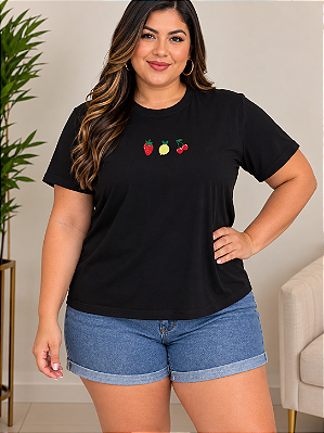 T shirt Frutas Bordada Preta Plus Size