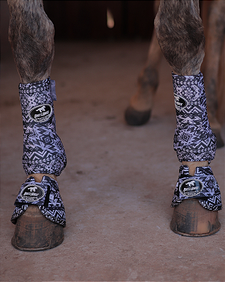 Conjunto dianteiro caneleiras e cloches Boots Horse Black Boho