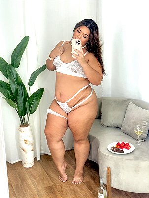 Lingerie Apressada com Abertura Plus Size