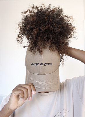 CapCachos Capuccino ENERGIA DE GOSTOSA Fivela - Boné para cabelos volumosos cacheados e crespos.