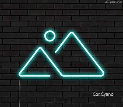 Piramides - Luminária em Neon de LED (A=15cm x L=29cm)