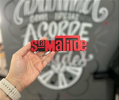 Emblema personalizado para aplicação na grade frontal