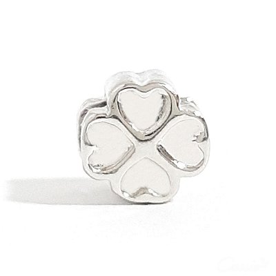 Berloque Charm Trevo Pequeno Banhado a Ródio