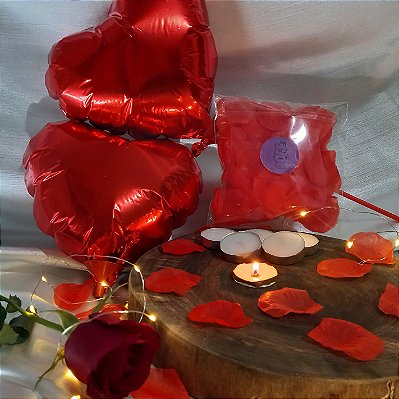 Kit decoração romantica (vela, pétala e ballão metalizado)