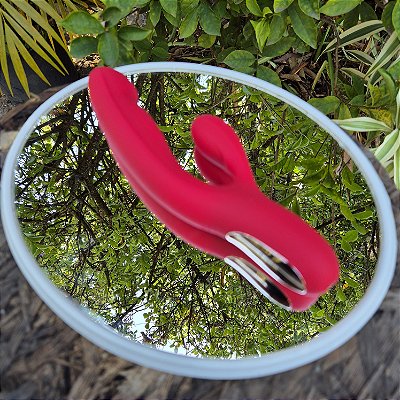 Vibrador ponto G com pulsação interna e estimulação clitoriana