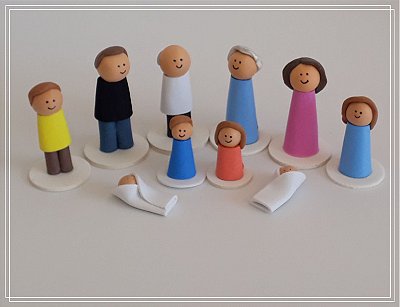 Bonecos para Constelação Familiar na água e na mesa com 10 peças - EVA - Família 1