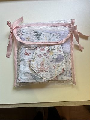 Kit trio (babador bandana + fralda grande + fraldinha peq.)