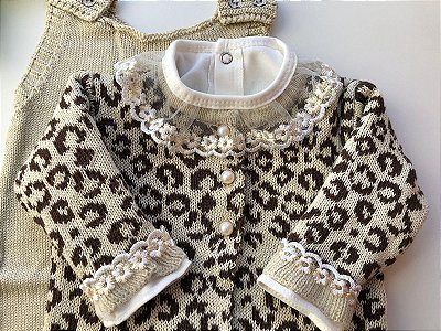 Saída Maternidade De Menina Estampa De Onça 4 Peças em tricot