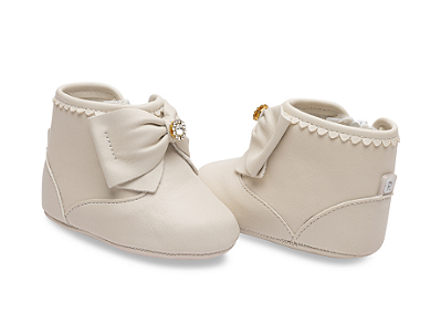 Bota Charme  Pimpolho Feminina Off White Laço Frontal Com Aplique Pedras Com Ziper