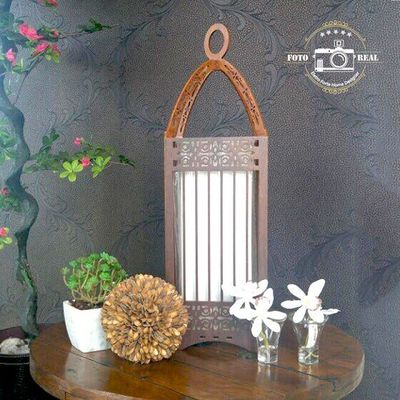 ABAJUR LANTERNA MADEIRA IMBUIA ACCORD