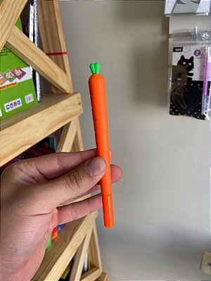 OFERTA Caneta fofa Cenoura