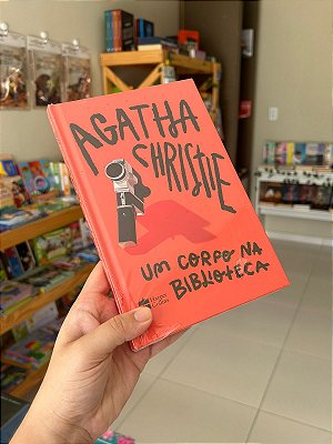 Um Corpo na Biblioteca