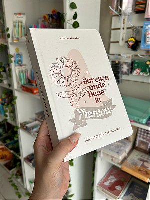 Bíblia Sagrada NVI Floresça Letra Gigante