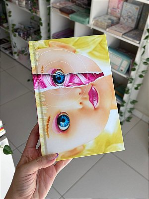 Menina Má: Nascemos todos inocentes e somos corrompidos pelo mundo à nossa volta?