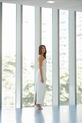 VESTIDO TOMARA QUE CAIA CREPE OFF WHITE
