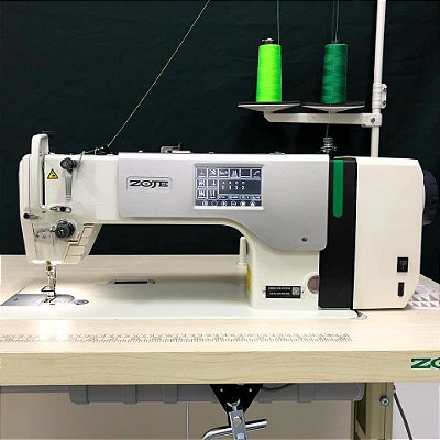 Máquina de Costura Reta Eletrônica Industrial Zoje Cárter Blindado 30cm leito 2 Motores de Passo e Motor Direct Drive A9200L-D4S-W-CP/02
