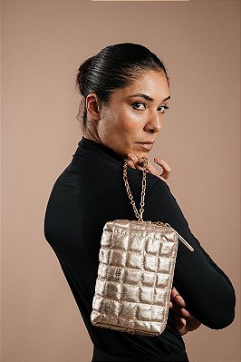 BAG POUCH COM CORRENTE