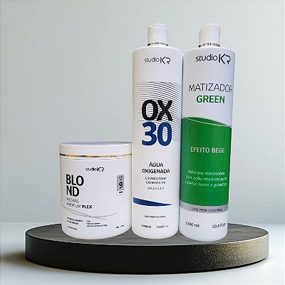 Pó descolorante  + Água Oxigenada 30 vol + Matizador Green